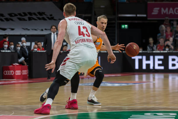 正成为球队 正成为球队