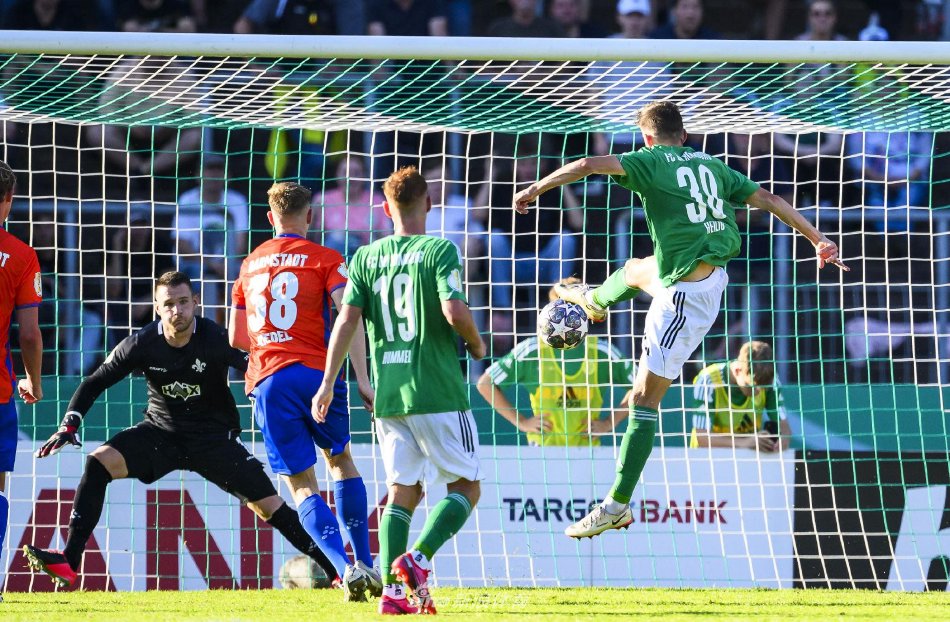 欧洲五大联赛大结局一览：英超9队冲击欧战！（五大联赛收官盘点：英超九队竞逐欧战席位）